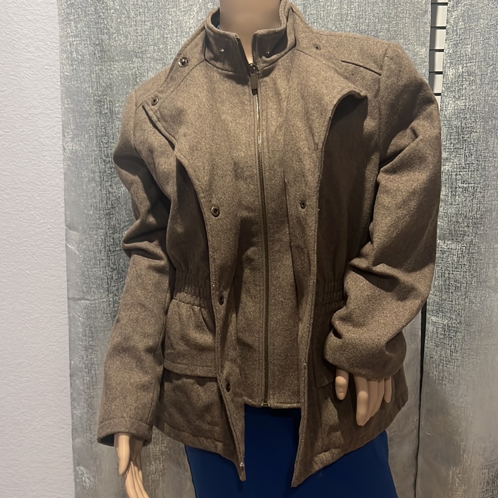 New York & company thick coat - Picture 2 of 7